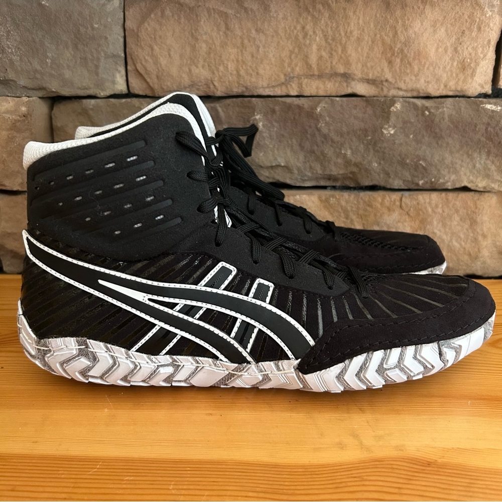 Asics Aggressor 4 Wrestling Shoes Women’s Size 8 Gem
